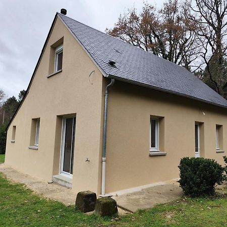 La Fontaine-Saint-Martin Maison Au Coeur De La Foret מראה חיצוני תמונה